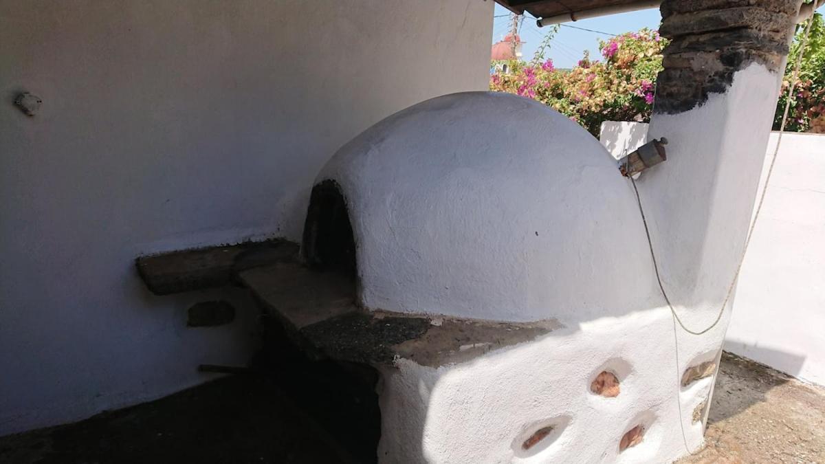 Afrodite'S House-Restaurated Oil Factory Agia  Esterno foto