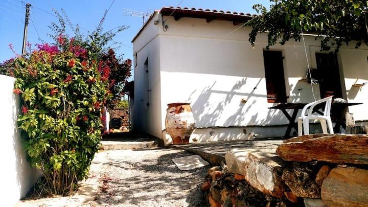 Afrodite'S House-Restaurated Oil Factory Agia  Esterno foto